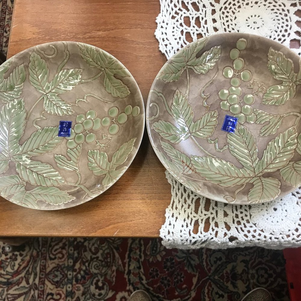 BEAUTIFUL COLLECTIBLE PLATES "SOUSAKU" from Japan
